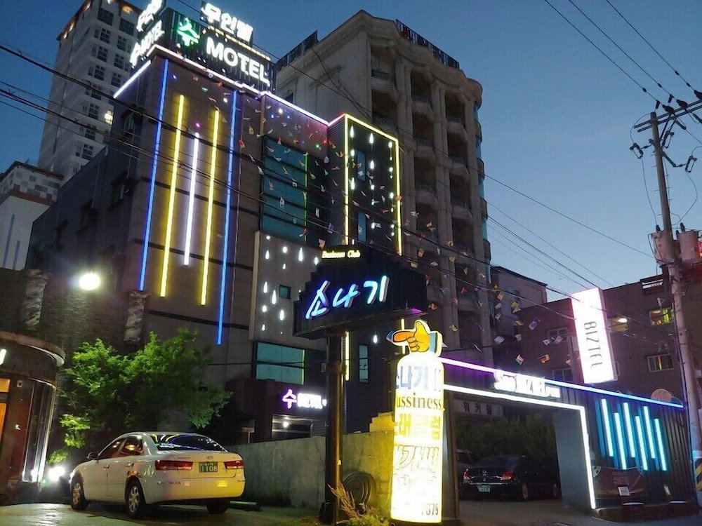 Hotel Subiztel