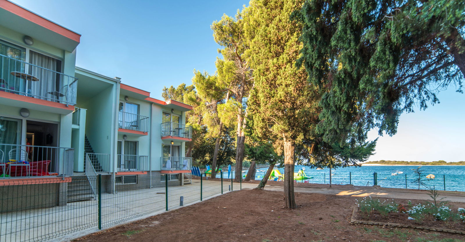 Hotel Centinera Resort & Camping