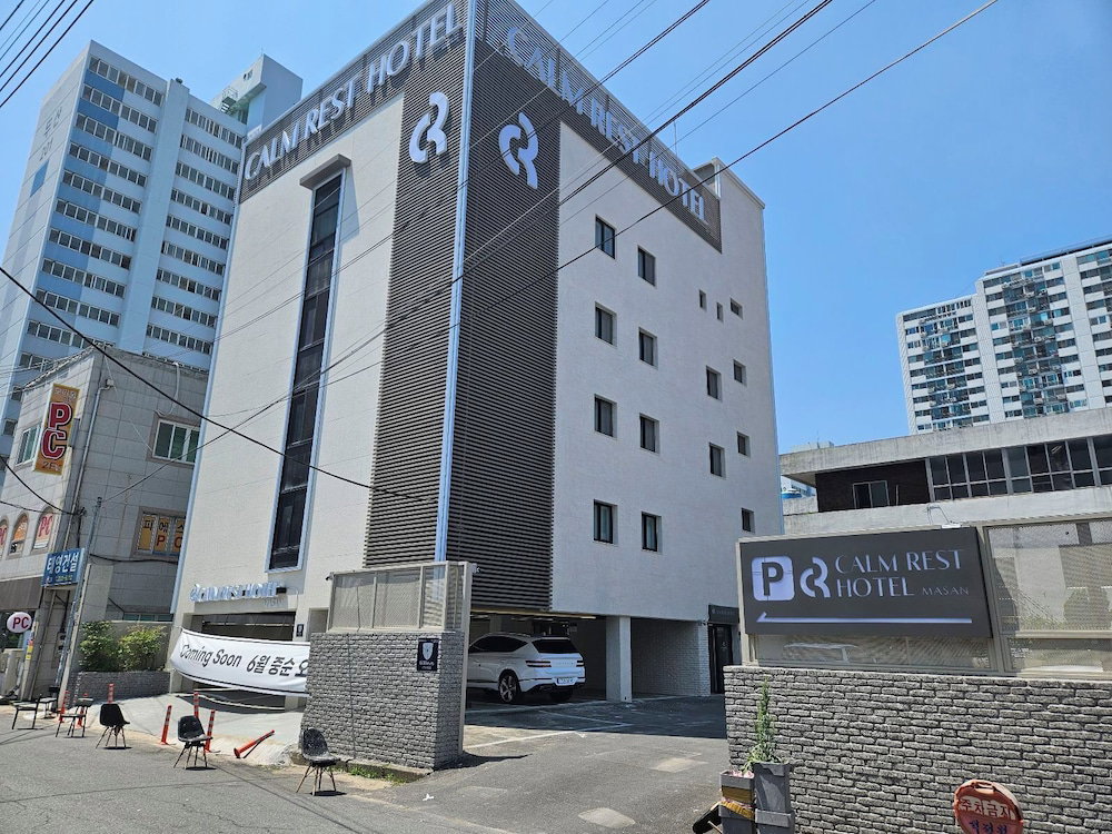 Hotel Calmrest Masan