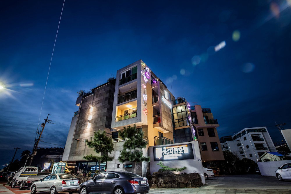 Hotel Cheonjiyeon Hotel