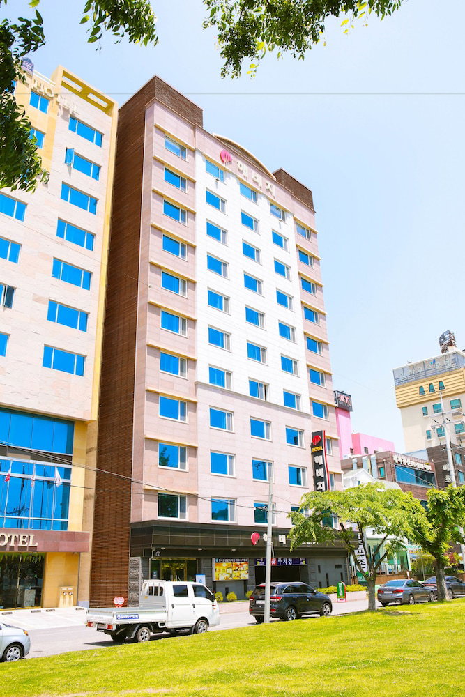Hotel Yeosu Beach Hotel