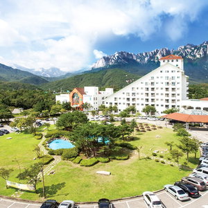 Hotel Ilsung Sulak Condominium Resort cazare Toseong