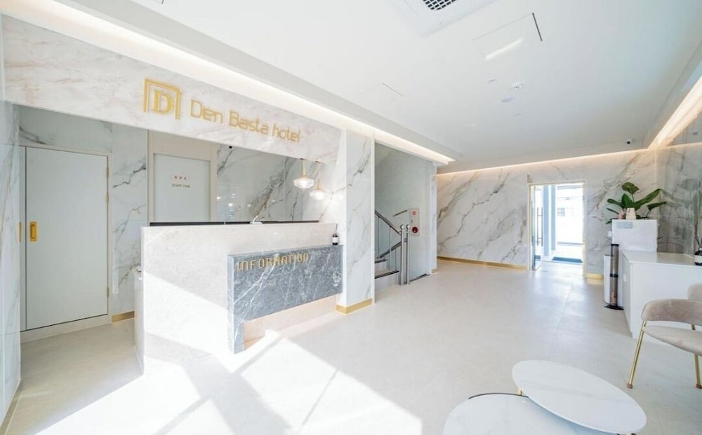 Hotel Denbastar Hotel-Kyungnam University Branch