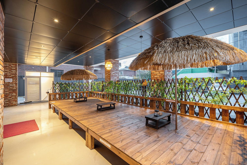 Hotel Gyeongju Elegance Hwangridan-Gil