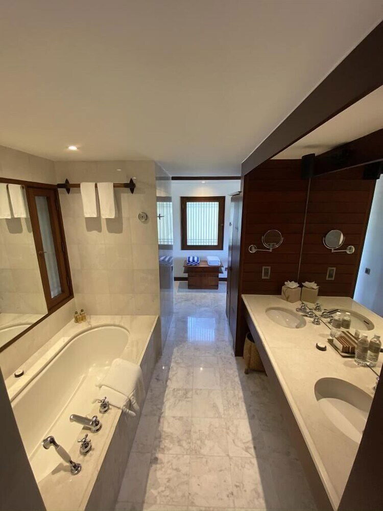 Hotel Saujana Private Villas