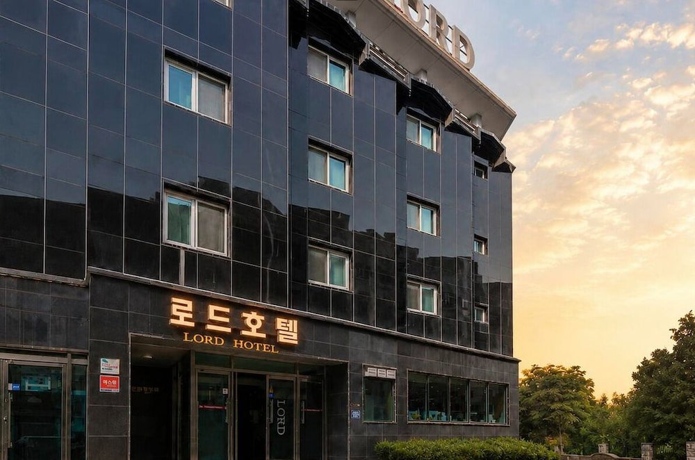 Hotel Gumi Road Hotel