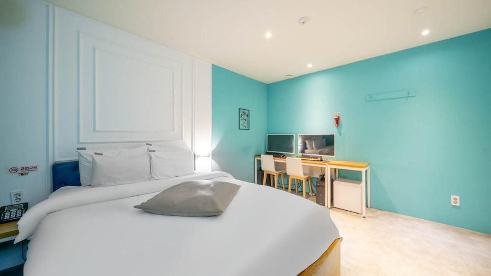 Hotel Nu Hotel