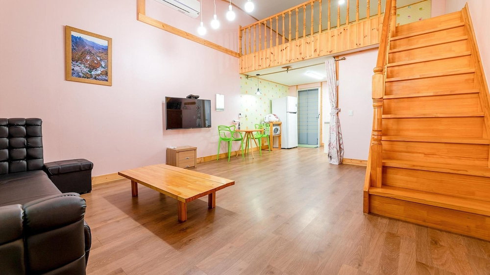 Hotel Gyeongju Gampo Four Seasons Pension