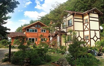 Hotel Samcheok Yeondam Pension