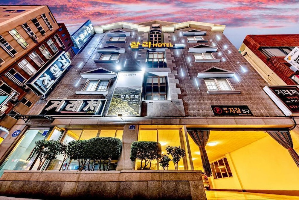 Hotel Charlie Hotel