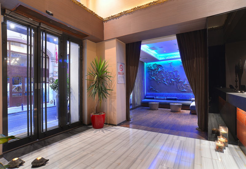 Pera Tulip Hotel