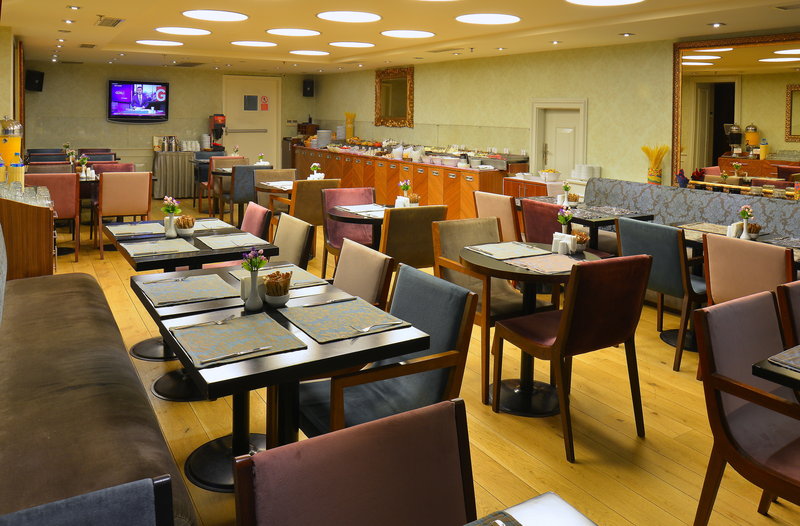 Pera Tulip Hotel