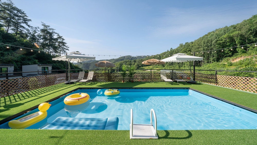 Hotel Hongcheon Stoneisland Pension
