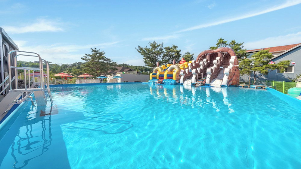 Hotel Gyeongju 20Th Street Spa Pension
