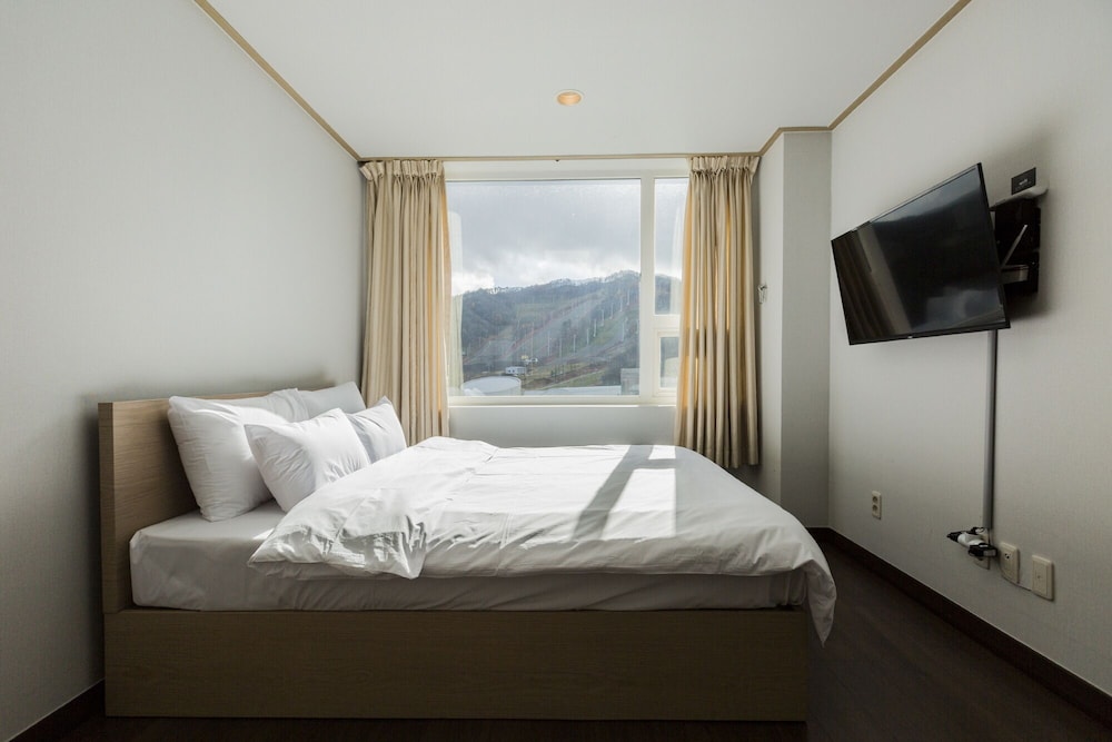 Hotel The White View Pension