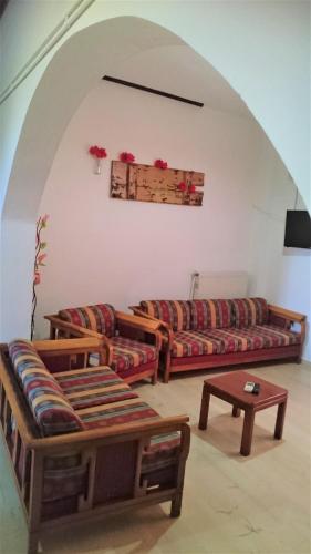 Fouli Studios And Apartments