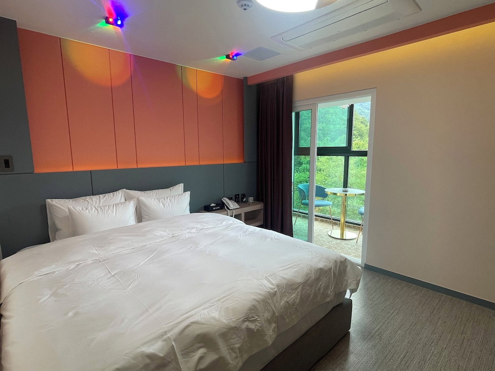Hotel Peach Motel