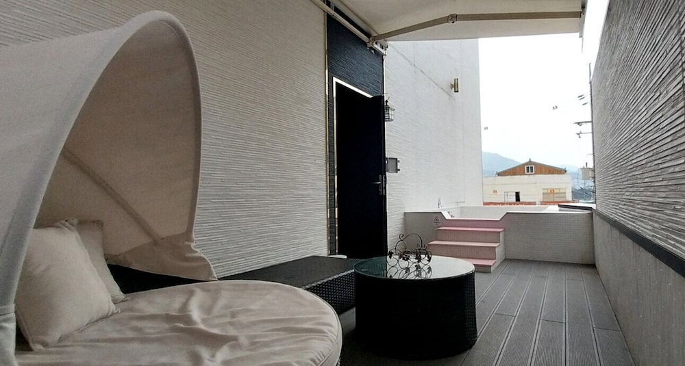 Hotel Denbasta Heritage Hotel