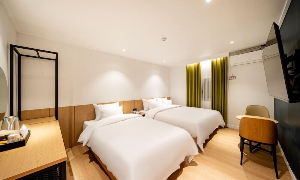 Hotel Hound Hotel Gumi Indong