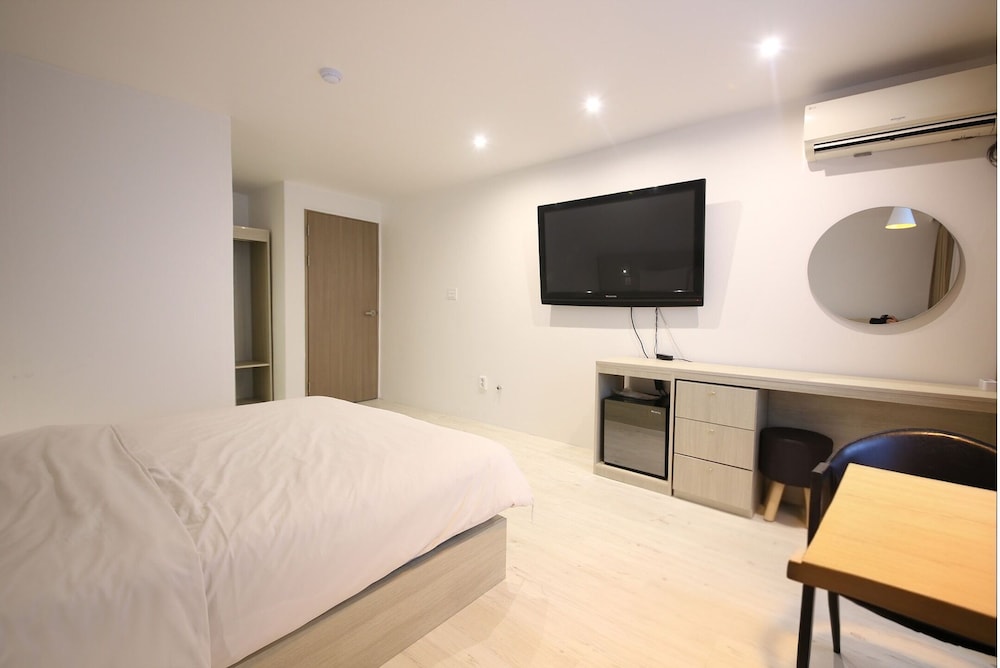 Hotel Mh Hotel Gaeknidan-Gil Branch 1