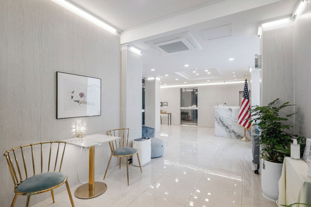 Hotel Pacific7