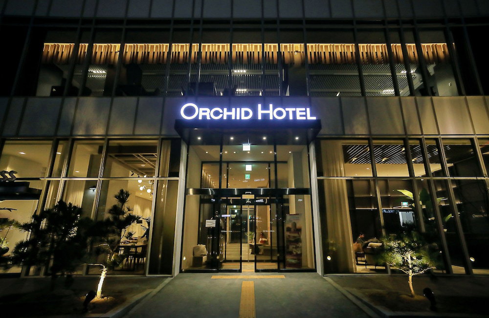 Hotel Orchid Hotel