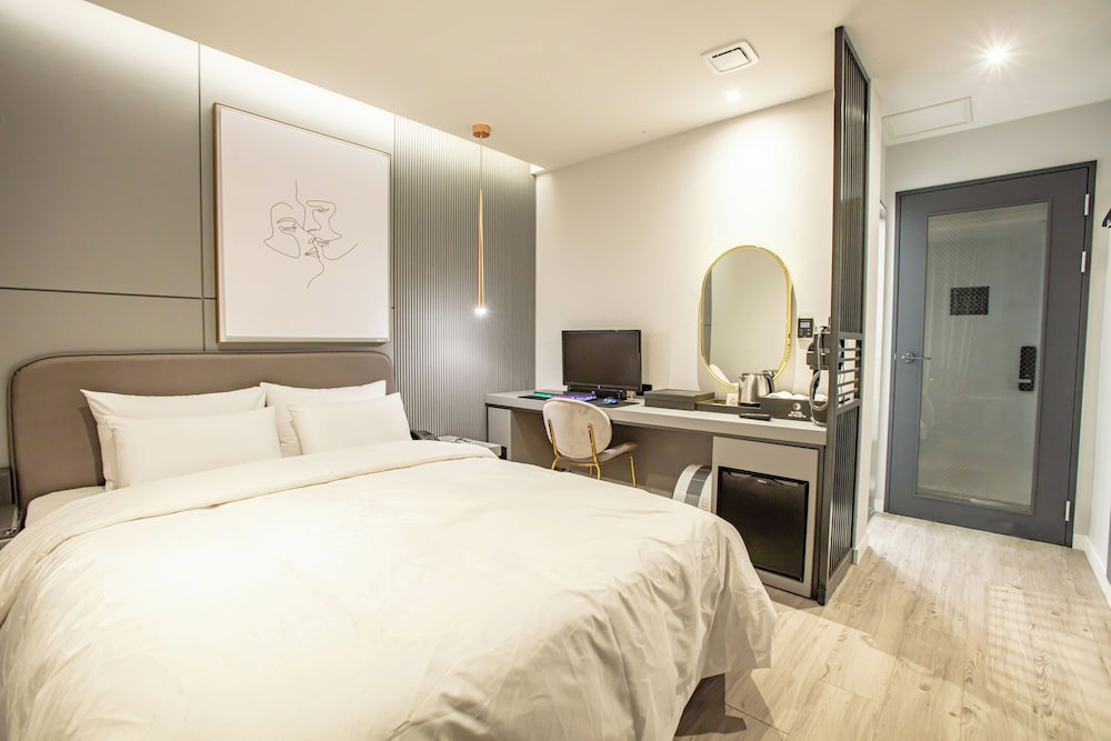 Hotel Onthemoon