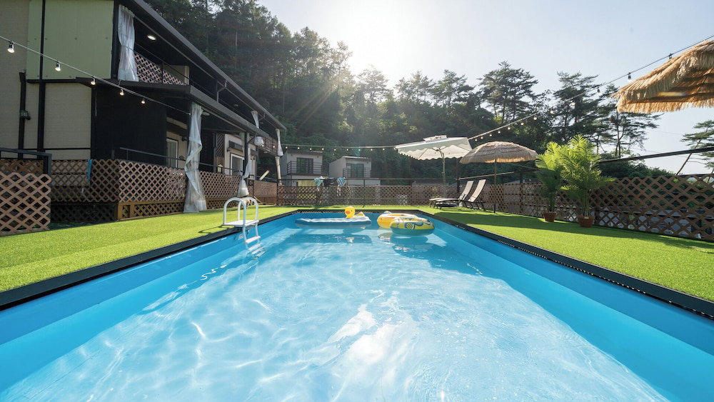 Hotel Hongcheon Stone Brown Pension