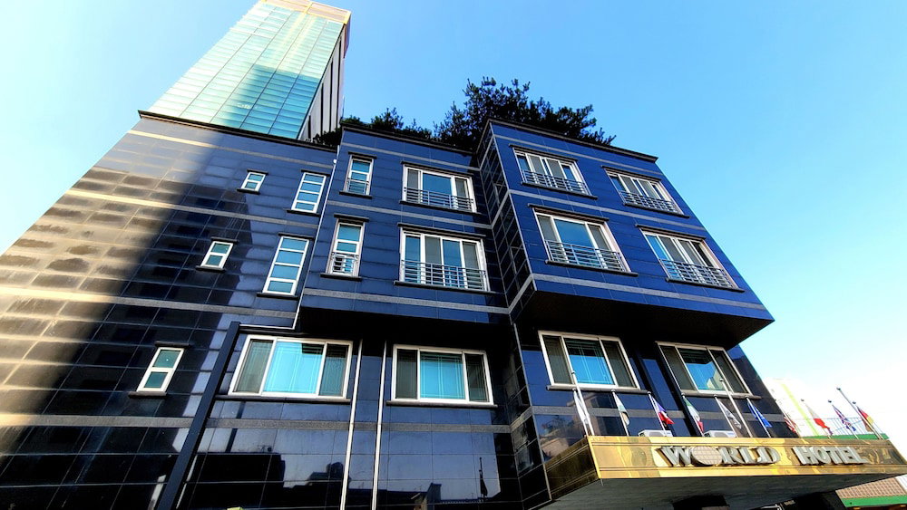 Hotel World Tourist Hotel