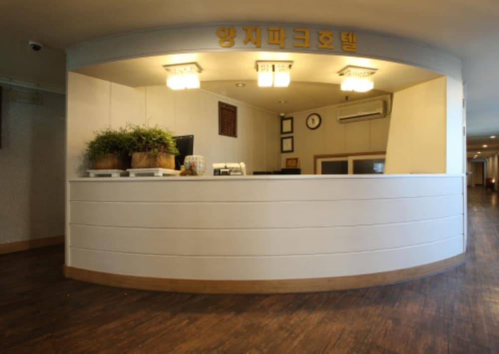 Hotel Yangji Park Hotel
