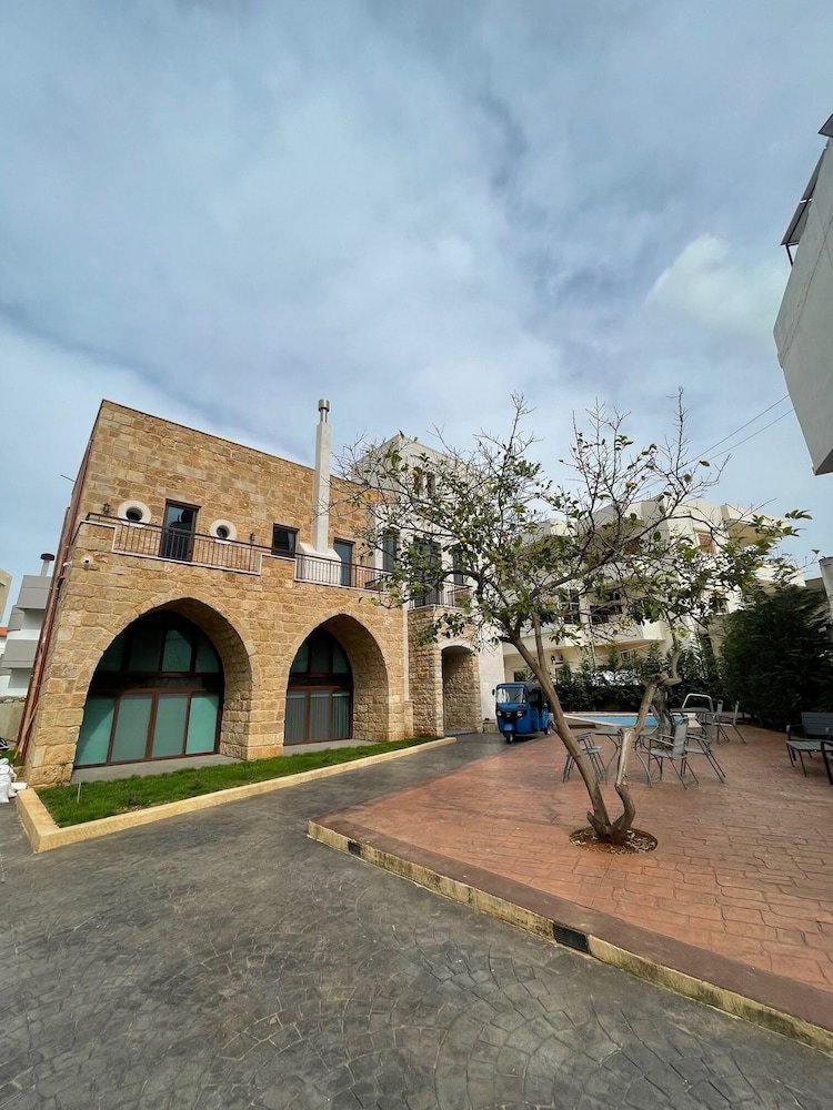 Hotel Beit Laure