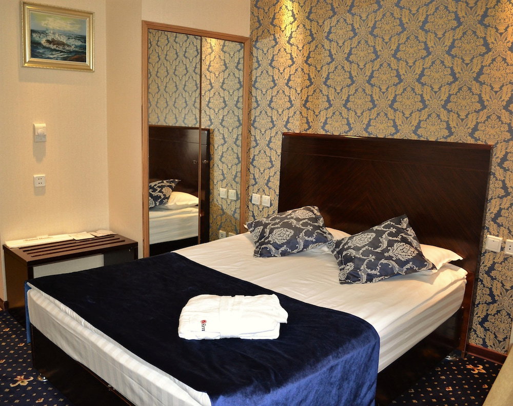 Hotel Renion Hills Hotel