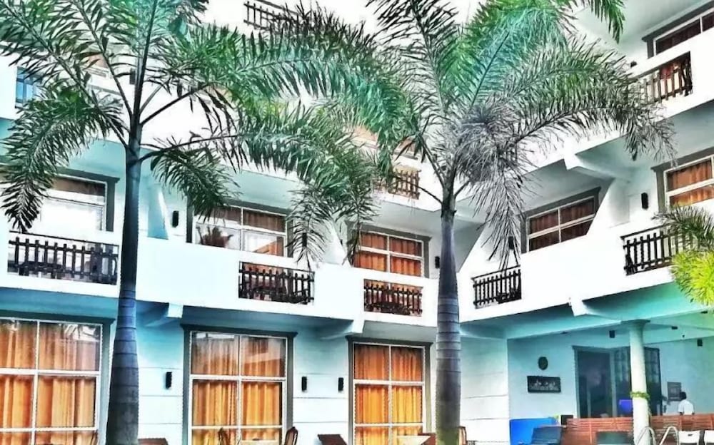 Nil Diya Mankada Safari Lodge