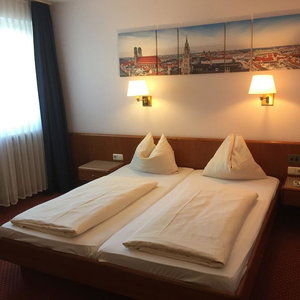 Hotel Carmen cazare Munchen