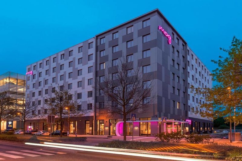 Hotel Moxy Frankfurt Airport