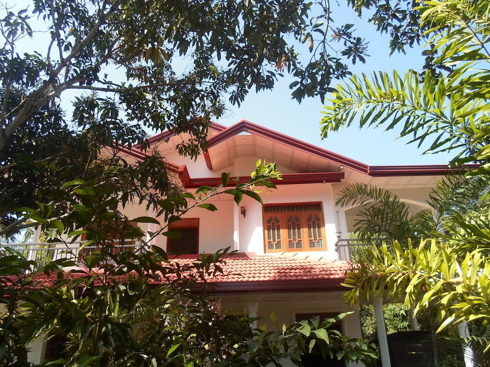 Hotel Amada Lake View Homestay