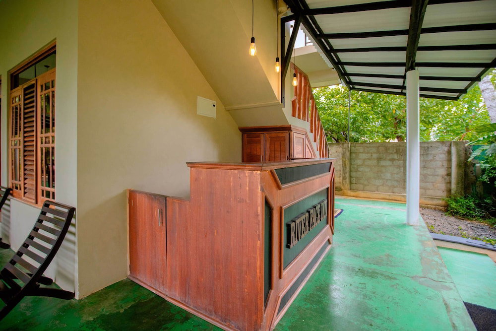 Yala River Face Inn