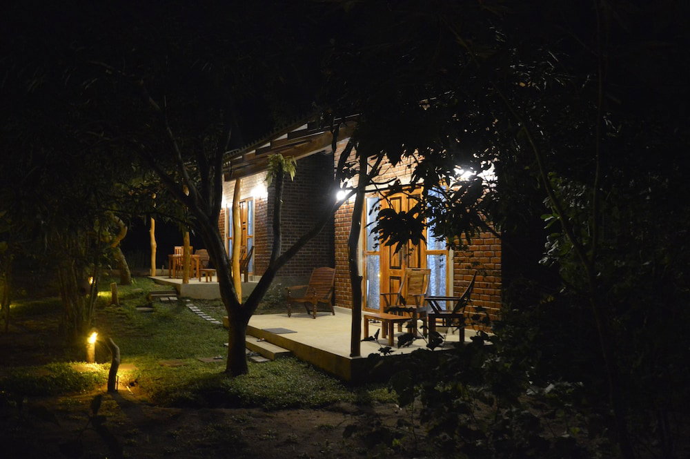 Hotel Wilpattu Wild Villa