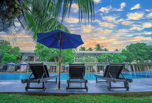 Hotel Carolina Beach Resort & Spa cazare Kurunegala