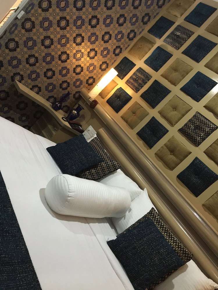 Ayaana Boutique Hotel