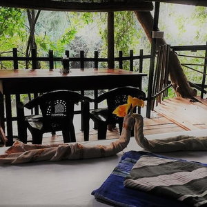 Hotel Riverside Cabana Yala cazare Tissamaharama