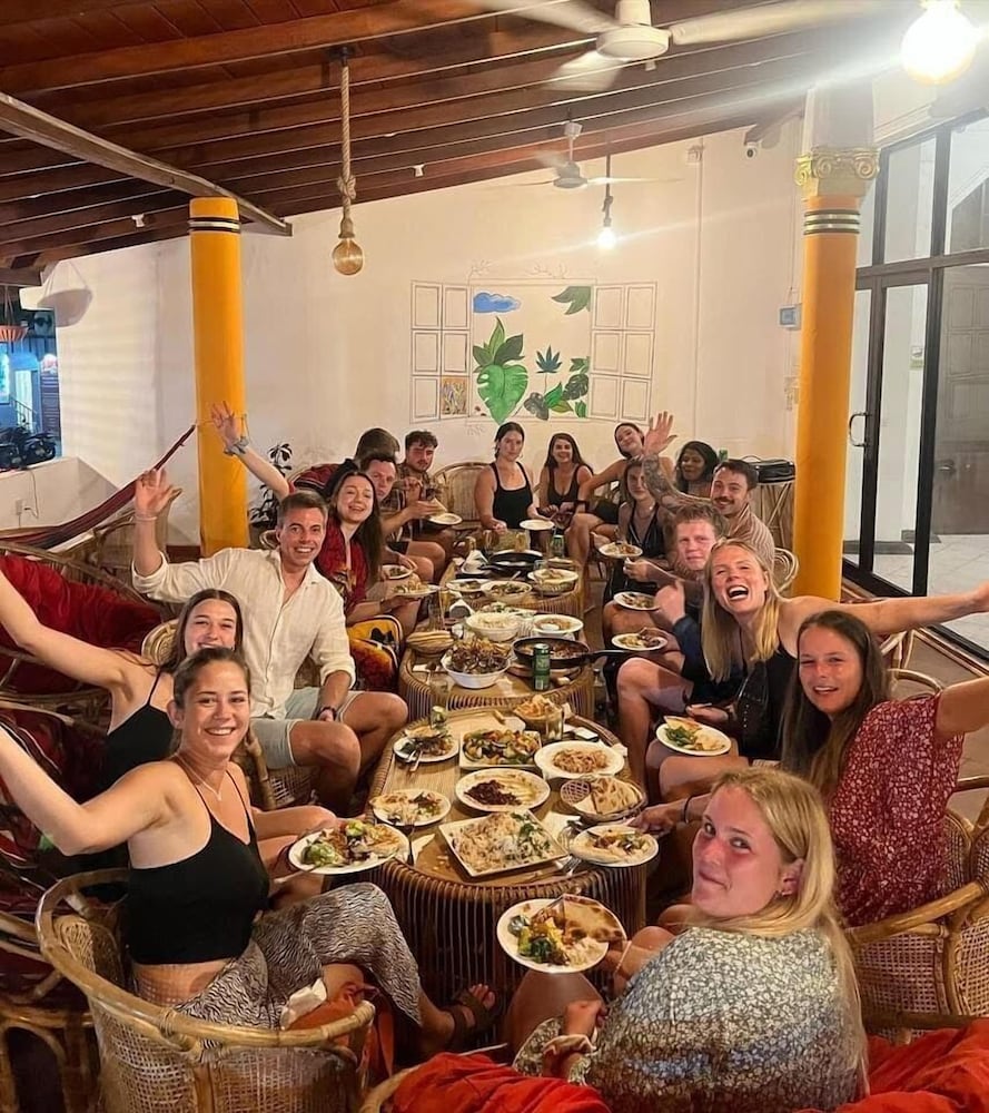 Hummus Hotel Hikkaduwa