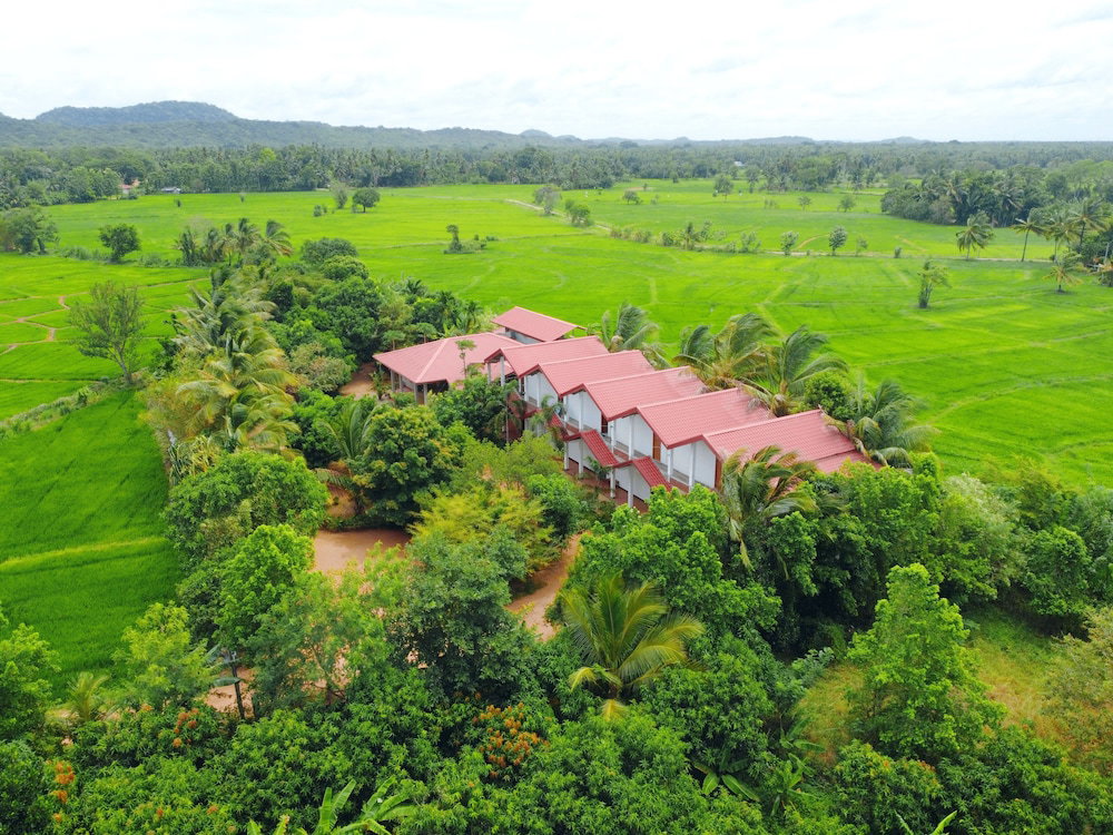Hotel Rivonway Hotel Polonnaruwa