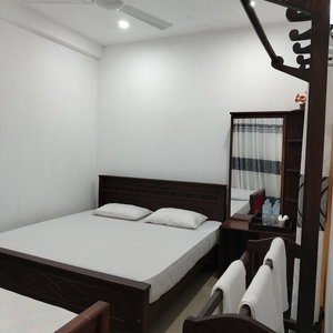 Hotel Hotel Diamond Palace cazare Bogahakumbura