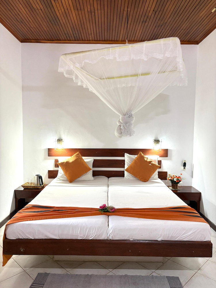 Hotel Chaya Villa Guest House