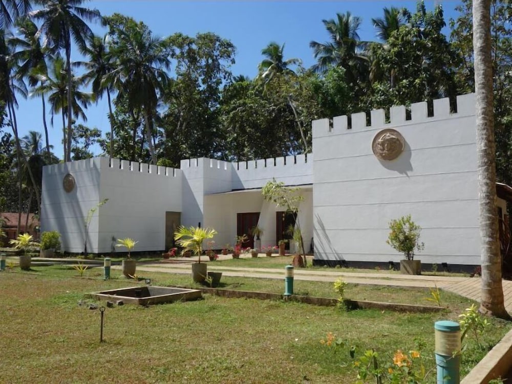 Hotel Royal Mandira Hotel