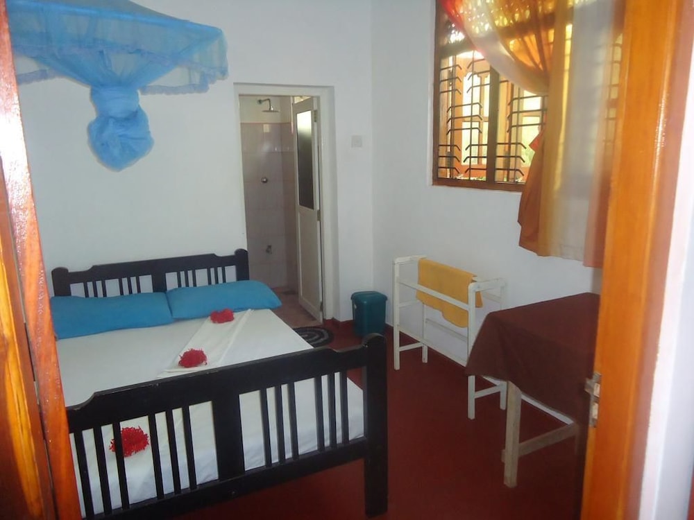 Hotel Nishan Surf Inn