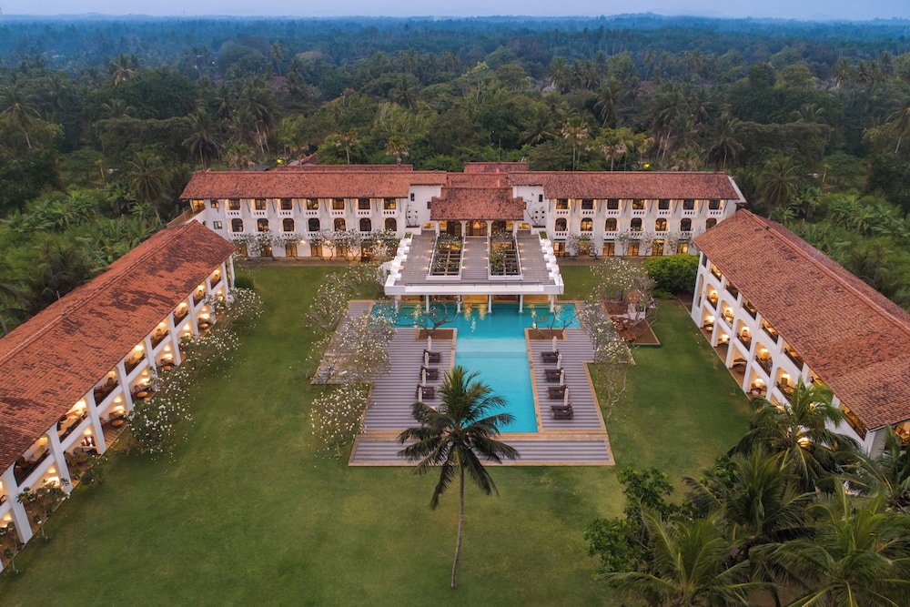 Hotel Heritance Ayurveda