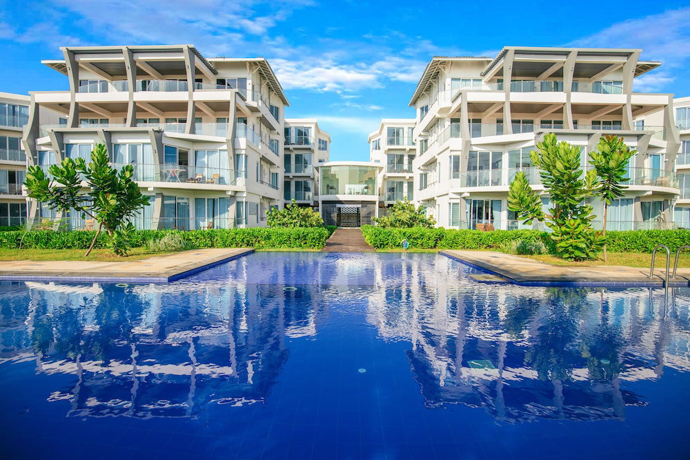 Hotel Oceanfront Condos Nilaveli By Icc