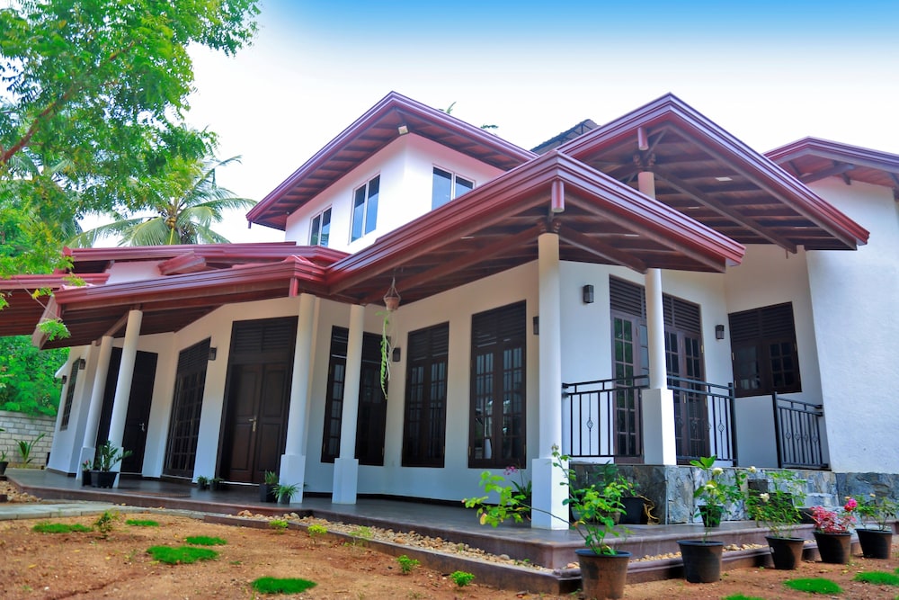 Hotel Kottamba Yala Stay & Safari